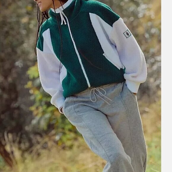 NWT Free People Hit The Slopes Hoodie in Evergreen Combo - Picture 1 of 9